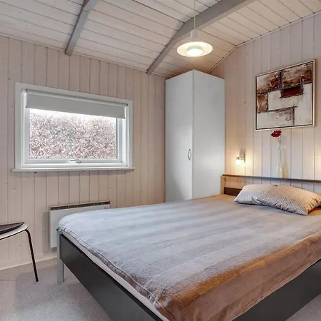 Casa vacanze Ebbeline - 150m From The Sea By Interhome