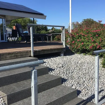 Ebbeline - 150m From The Sea By Interhome *